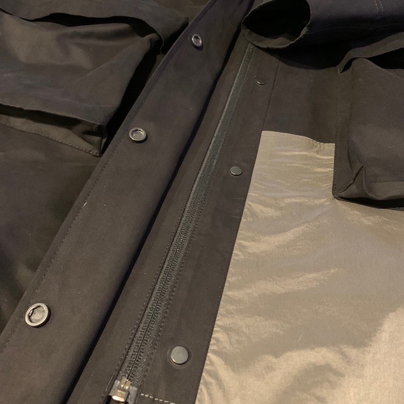 ‼️ lululemon Limited Edition Unisex Rain Jacket - Picture 8 of 12